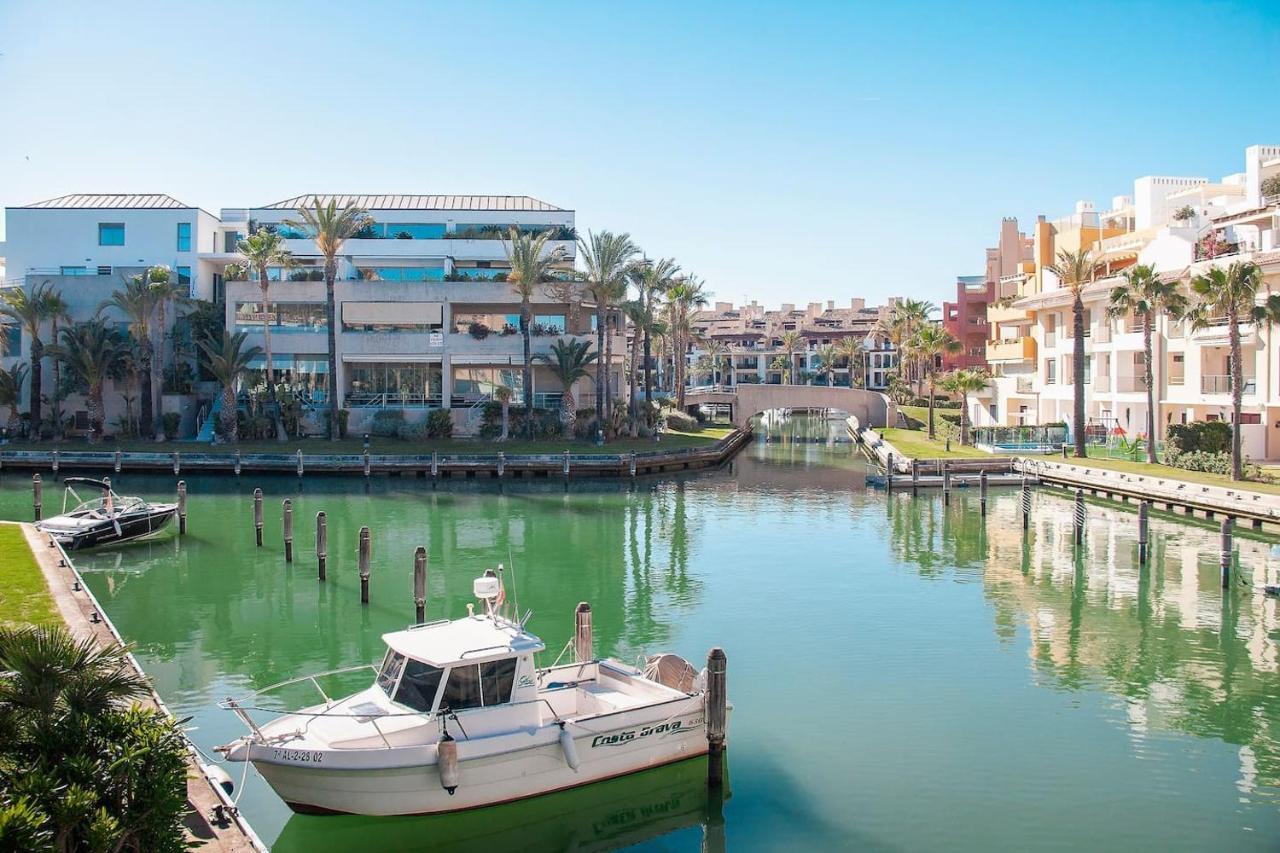 Polo Royale Waterfront Luxury Apt - 3 Terraces And Pool Sotogrande Exterior photo